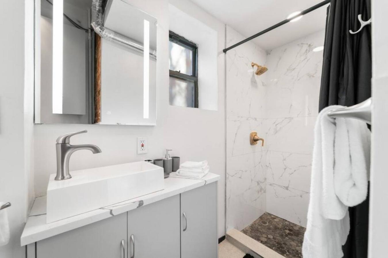 Bushwick 3br Loft- Rooftop, Group Friendly At 