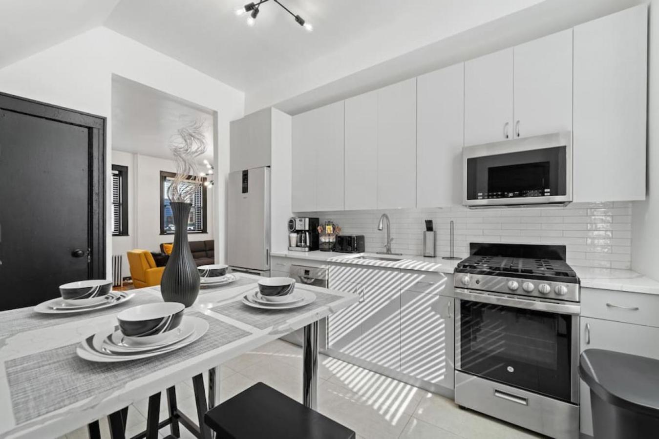 Apartment Bushwick 3br Loft- Rooftop, Group Friendly At 